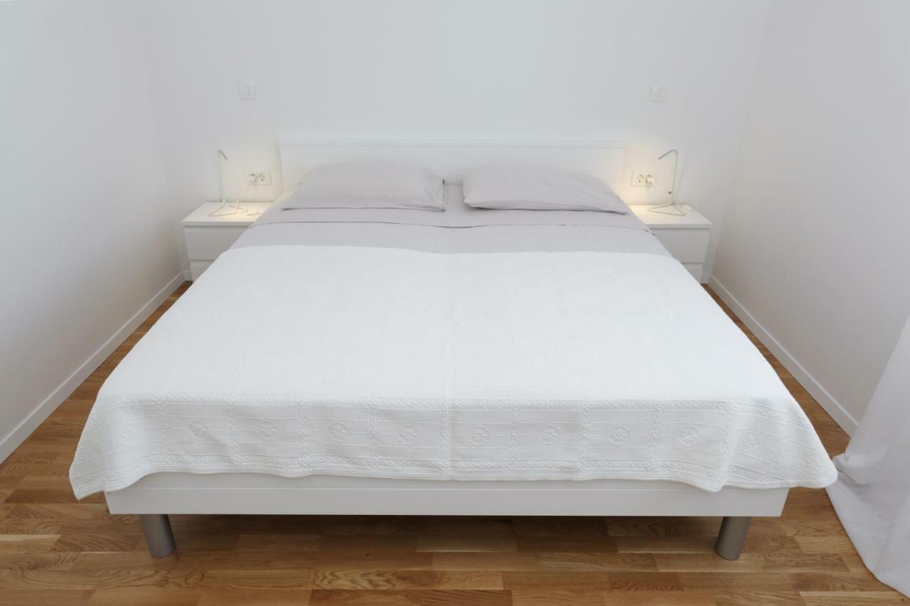 Marta Apartment *
