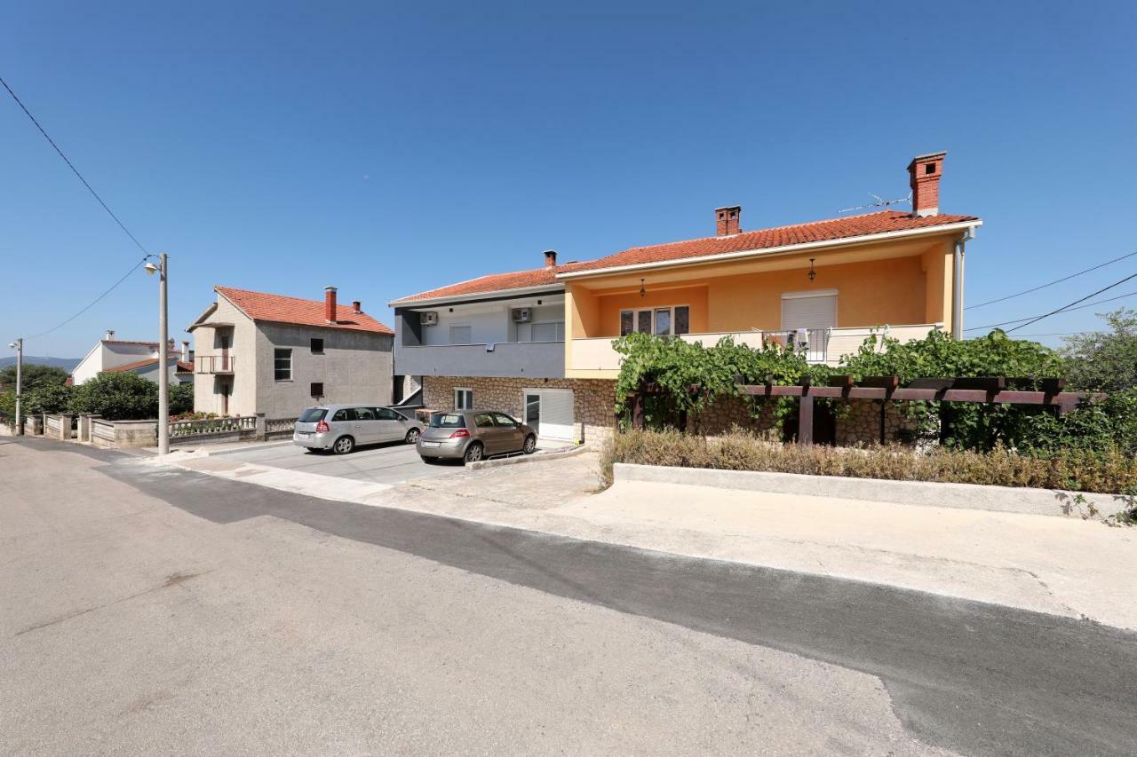 Apartment Marta *